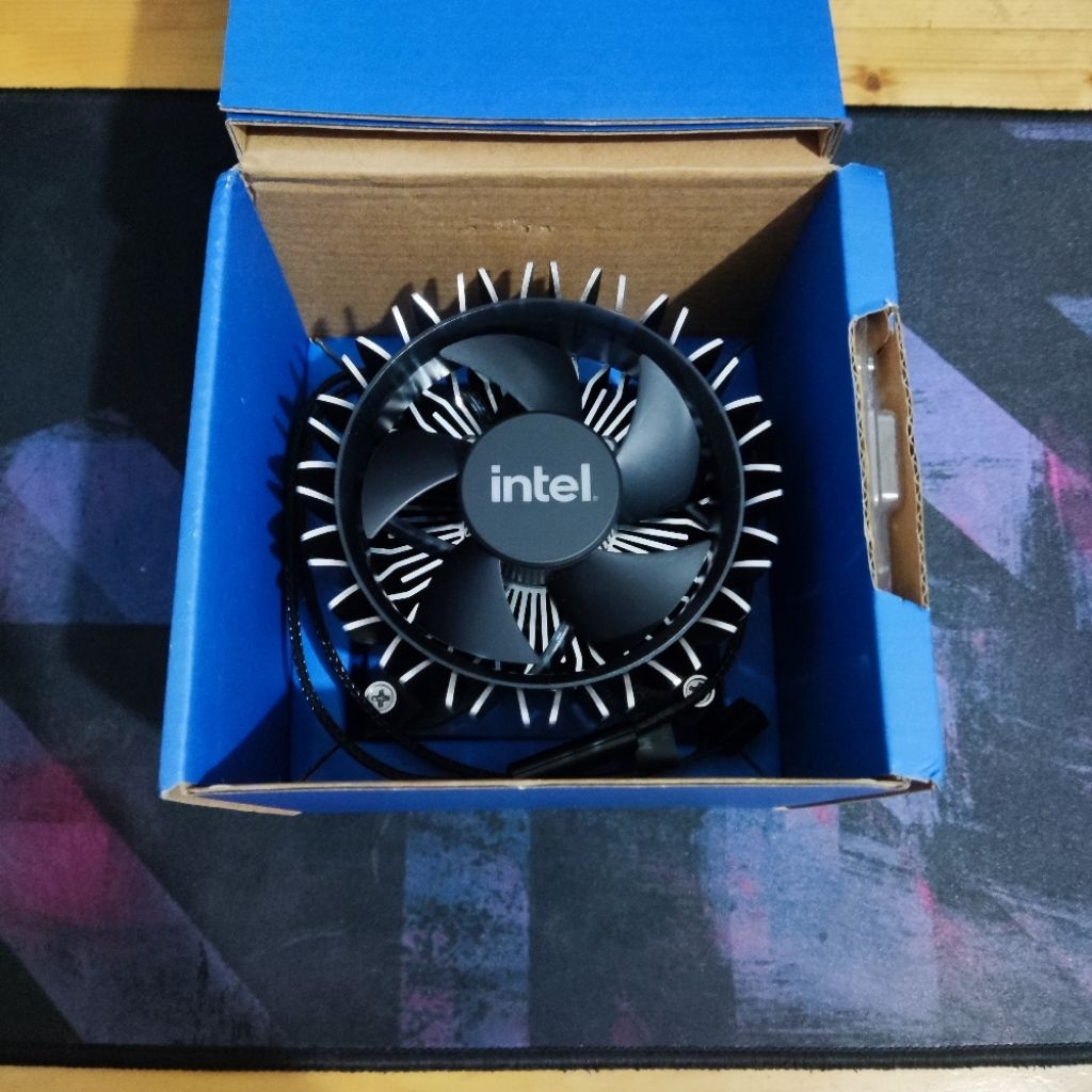 Jual Intel Laminar RH1 CPU Cooler LGA 1700 | Shopee Indonesia