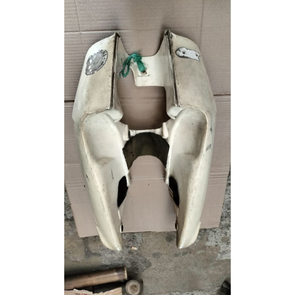 Jual Tebeng Sayap Yamaha Alfa warna putih Original second | Shopee ...