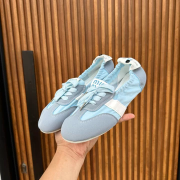 Sepatu Sneakers Flatshoes Sport Casual Wanita