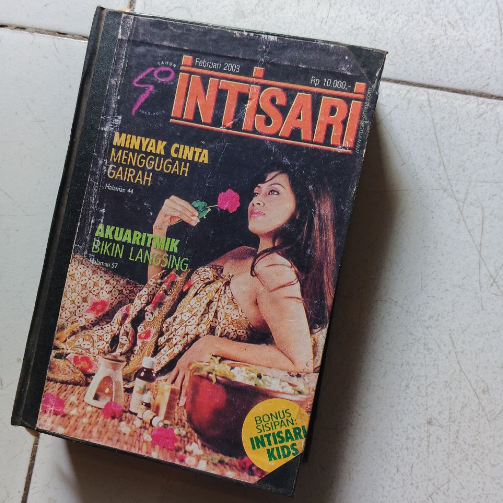 Jual Majalah INTISARI BUNDEL - ISI 5 PCS - 2003 - 2004 | Shopee Indonesia