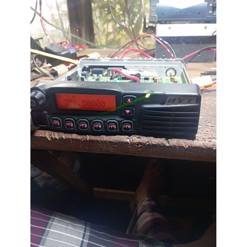 Jual RADIO RIG UHF BAHAN KANIBALAN NO FINAL NO EXTRA MIC MASIH HIDUP ...