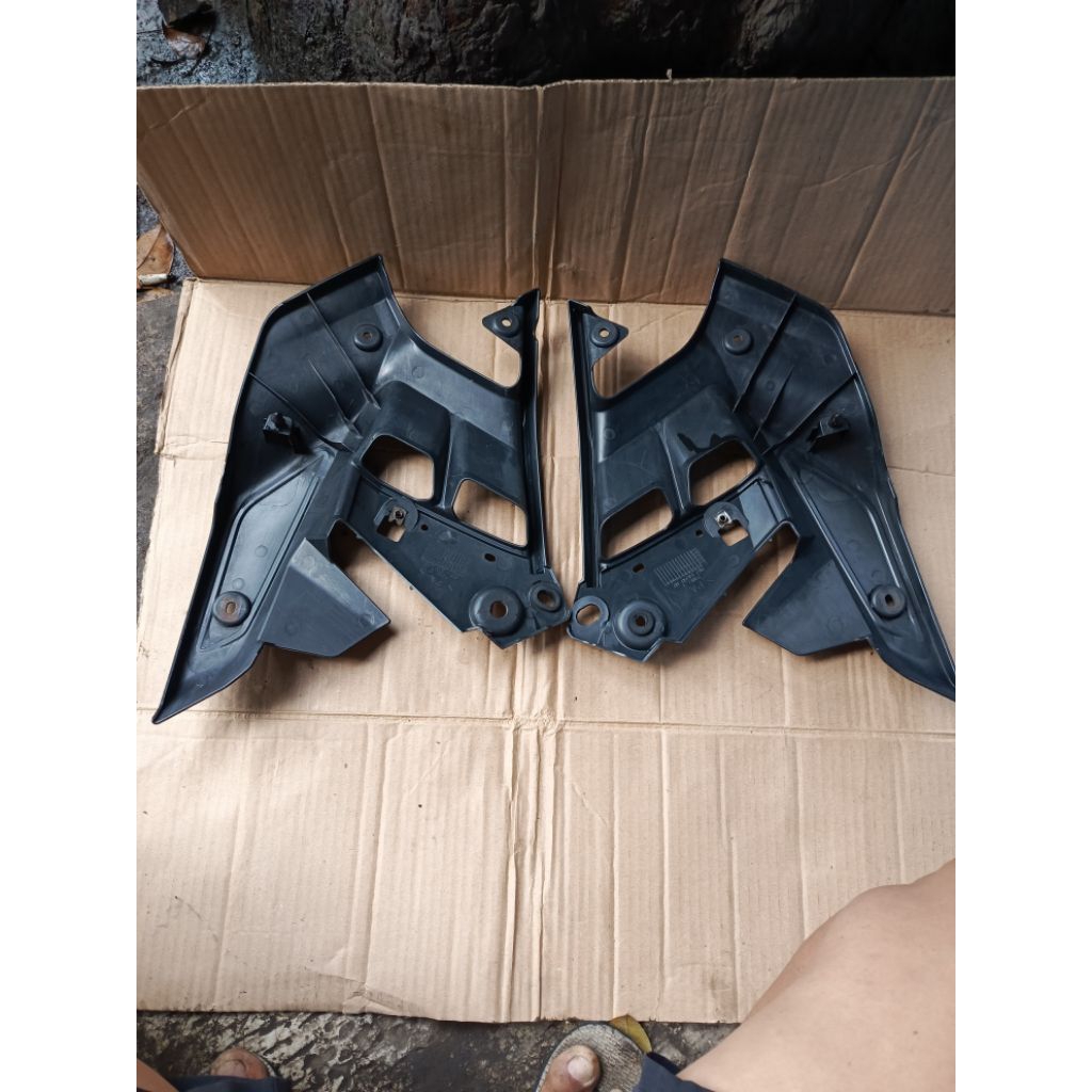 Jual panel 1 dan 2 cover mesin bawah bagian dalam, Yamaha xabre bekas ...