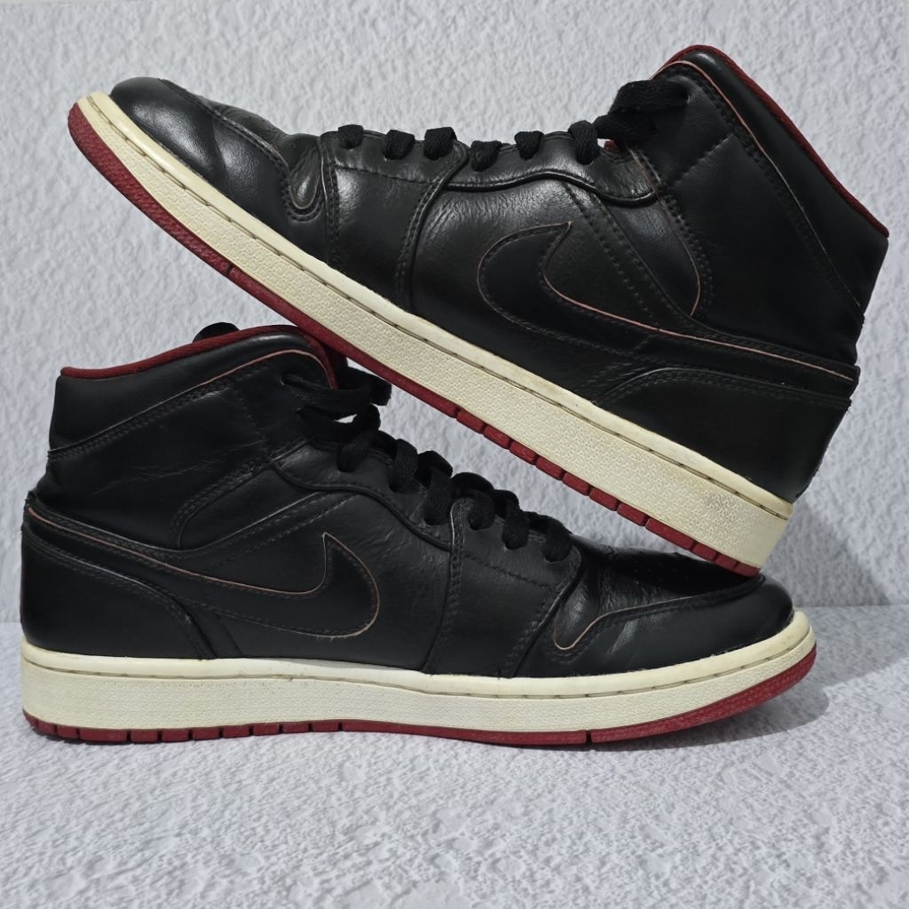 Jual Air Jordan 1 Mid Retro Black Red 2015 | Shopee Indonesia