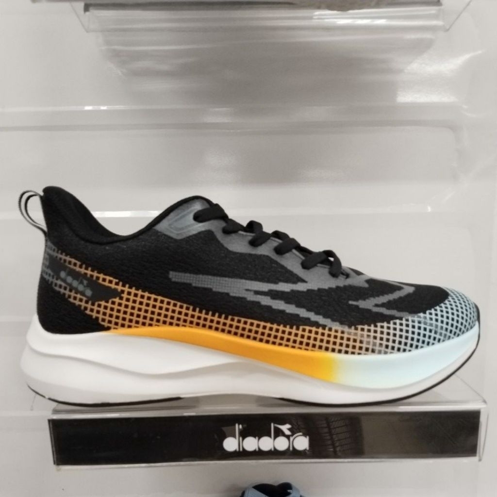 Jual DIADORA PURLO RU250901B RUNNING MEN SHOES_BLACK KOMBINASI | Shopee ...