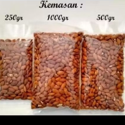Jual Kacang Almond kupas panggang Max mede 250gr || 500gr || 1kg ...