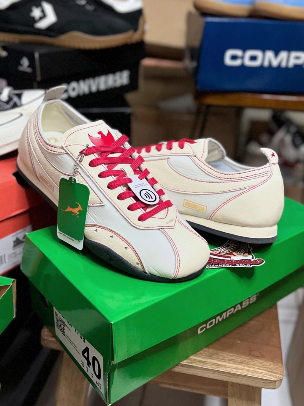 Jual [ORIGINAL] SEPATU COMPASS LEGASI 1708 WHITE || SEPATU COMPASS ...