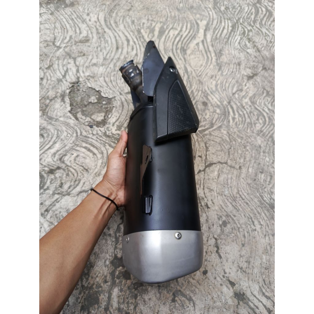 Jual Silincer Knalpot standar R25 ORIGINAL Second | Shopee Indonesia
