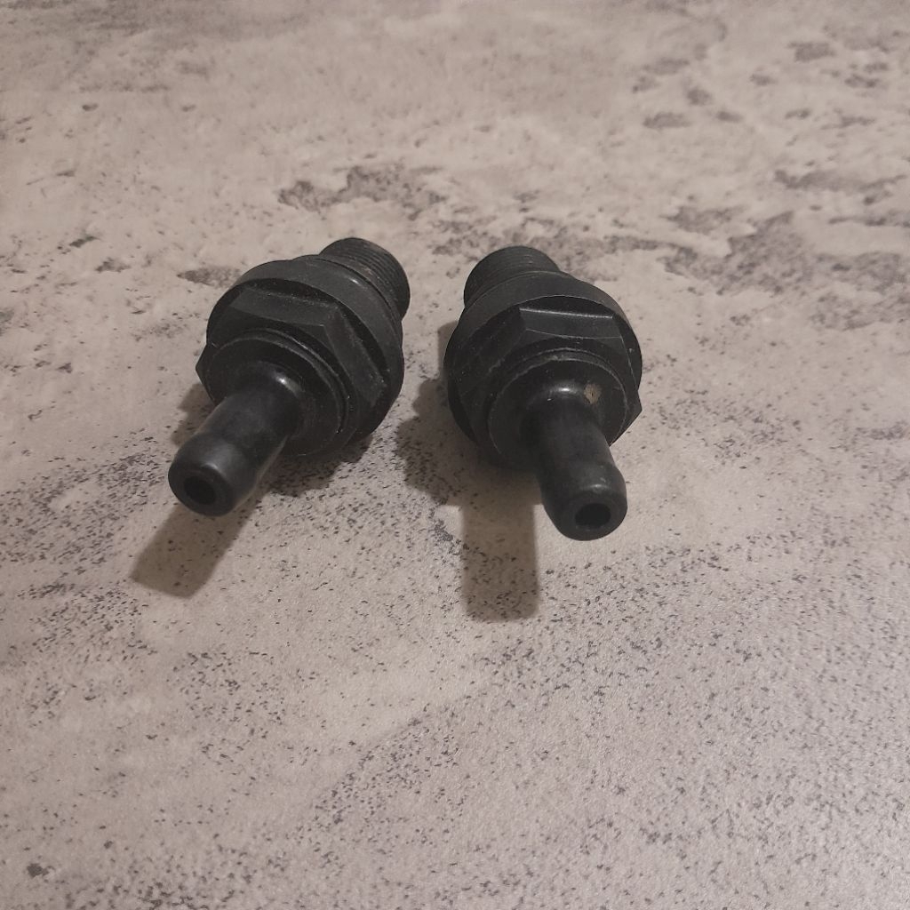 Jual Valve PCV Toyota Innova Fortuner Hilux bensin original harga ...