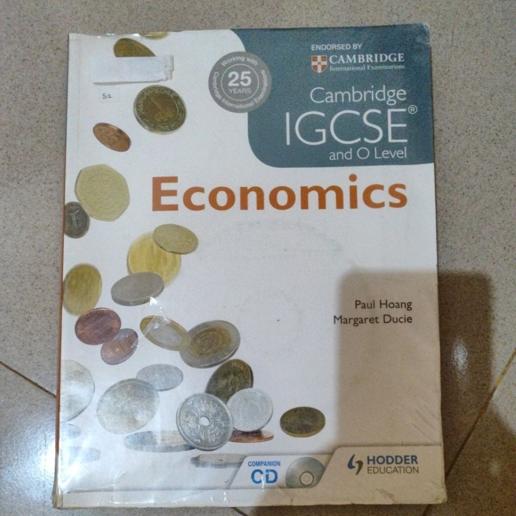 Jual Cambridge IGCSE and O lebel Economics Paul Hoang original preloved ...