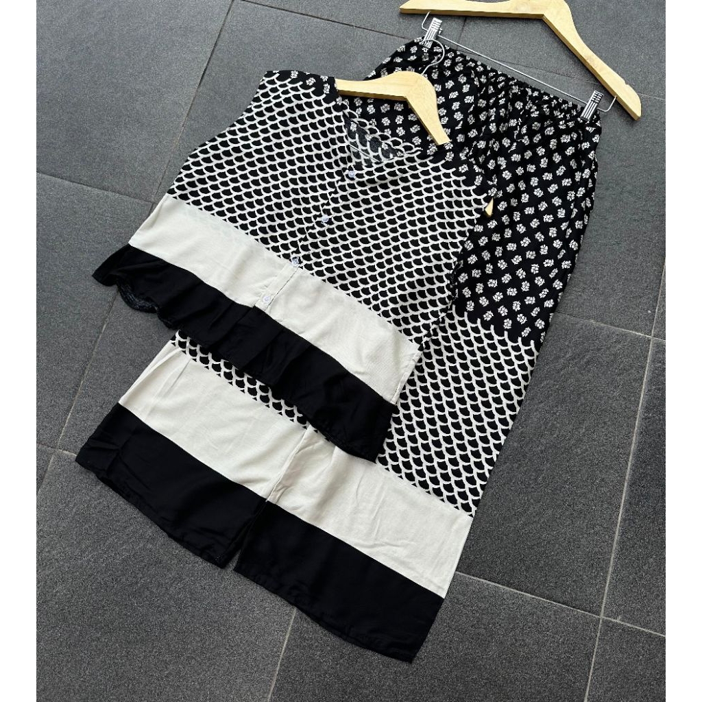 Jual Lyly set rampel tanpa lengan | Shopee Indonesia