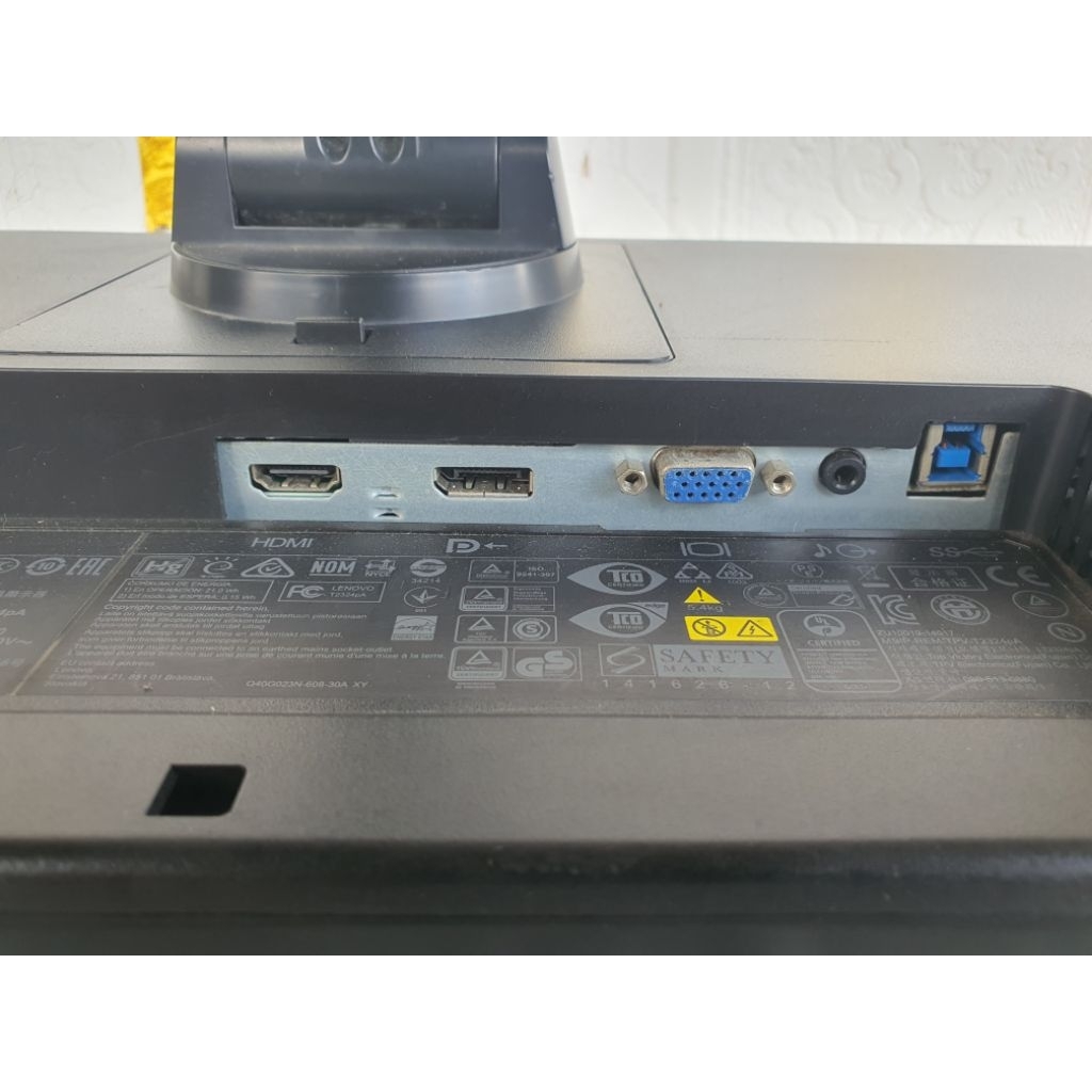 Jual monitor bekas lenovo 23 inchi led model t2324pa full hd.ada HDMI ...