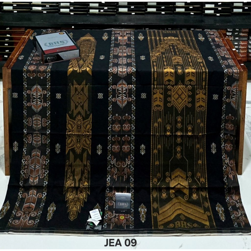 Jual SARUNG BHS EXCELLENT JACQUARD MOTIP JEA KUALITAS SILVER DAN BHS ...