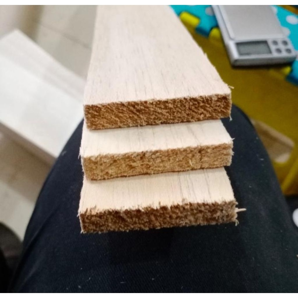 Jual HARD BALSA 8MM x 4CM KAYU MAKET PAPAN KAYU KERAS BISA DIWARNAI ...