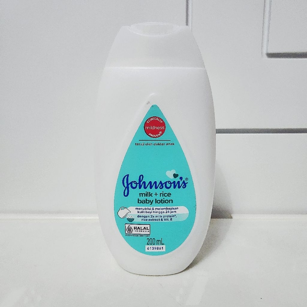 Jual JOHNSON'S Baby Lotion Milk Rice Body Lotion 200ML | Shopee Indonesia