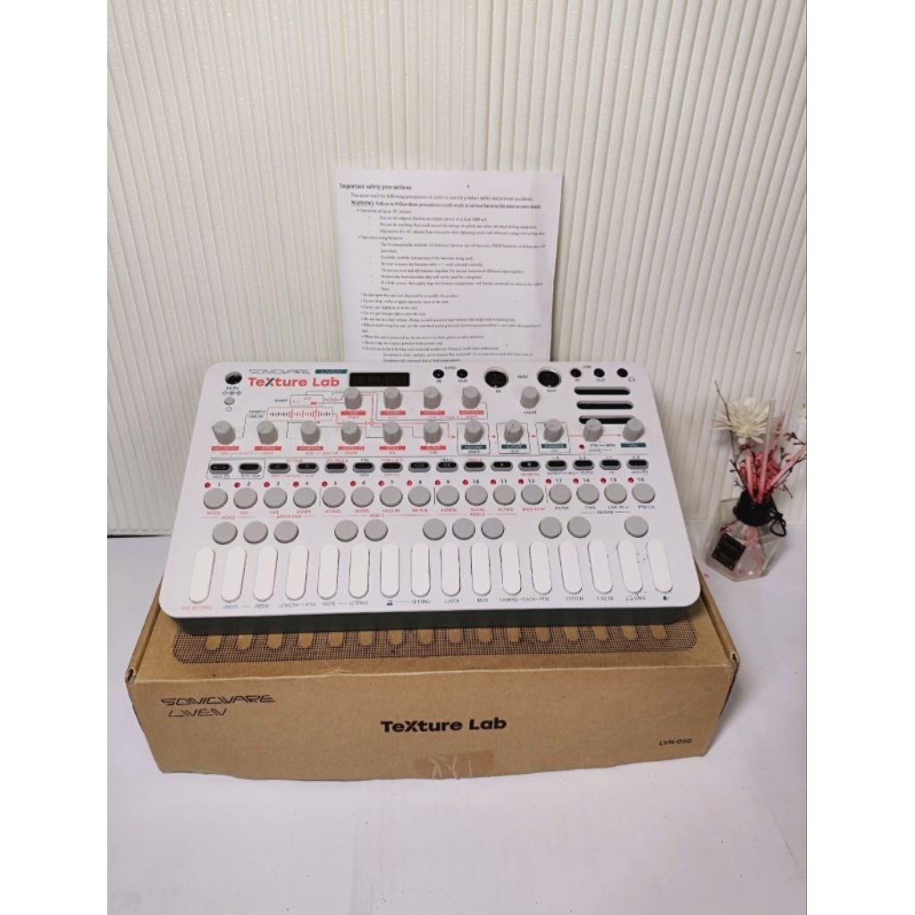 Jual Synthesizer Sonicware Liven Texture Lab (second) | Shopee Indonesia