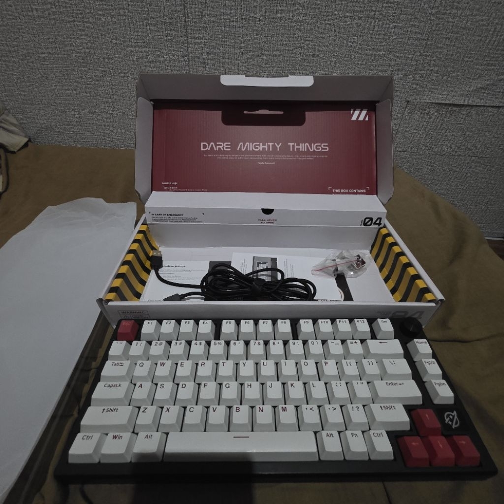 Jual Press Play Rover84 Lite Tactile Mechanical Keyboard | Shopee Indonesia