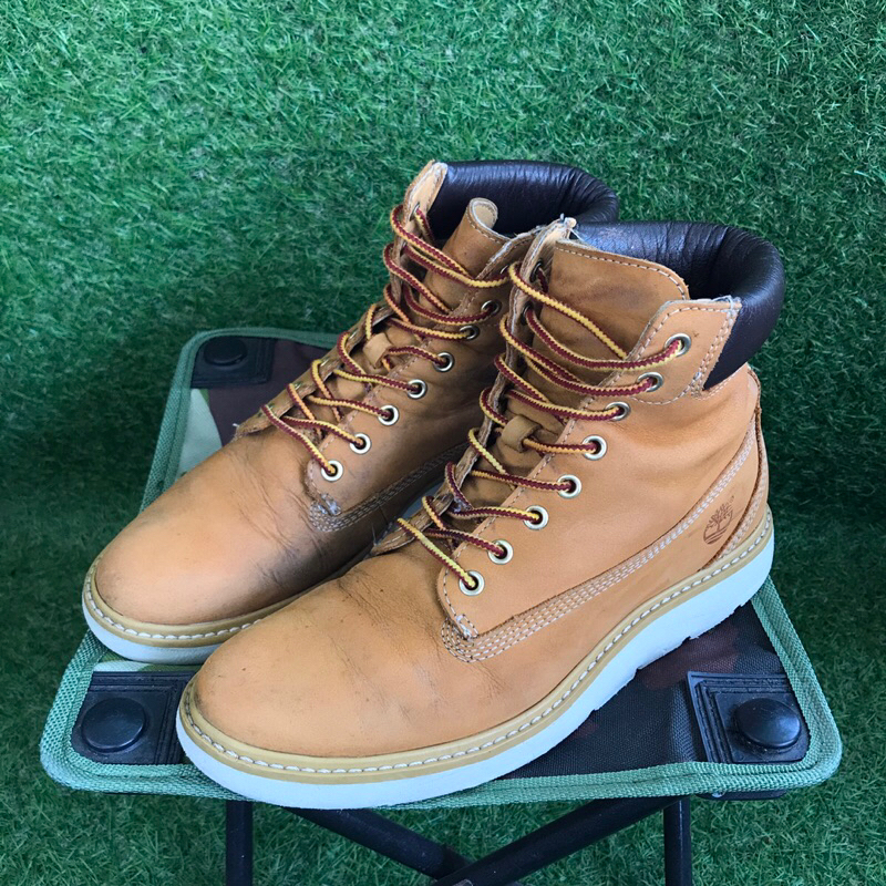 All tan timberland pottete boots