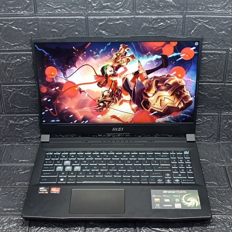 Jual Laptop Gaming MSI Bravo 15 B7ED AMD Ryzen 5 7535HS 16/512GB Radeon ...