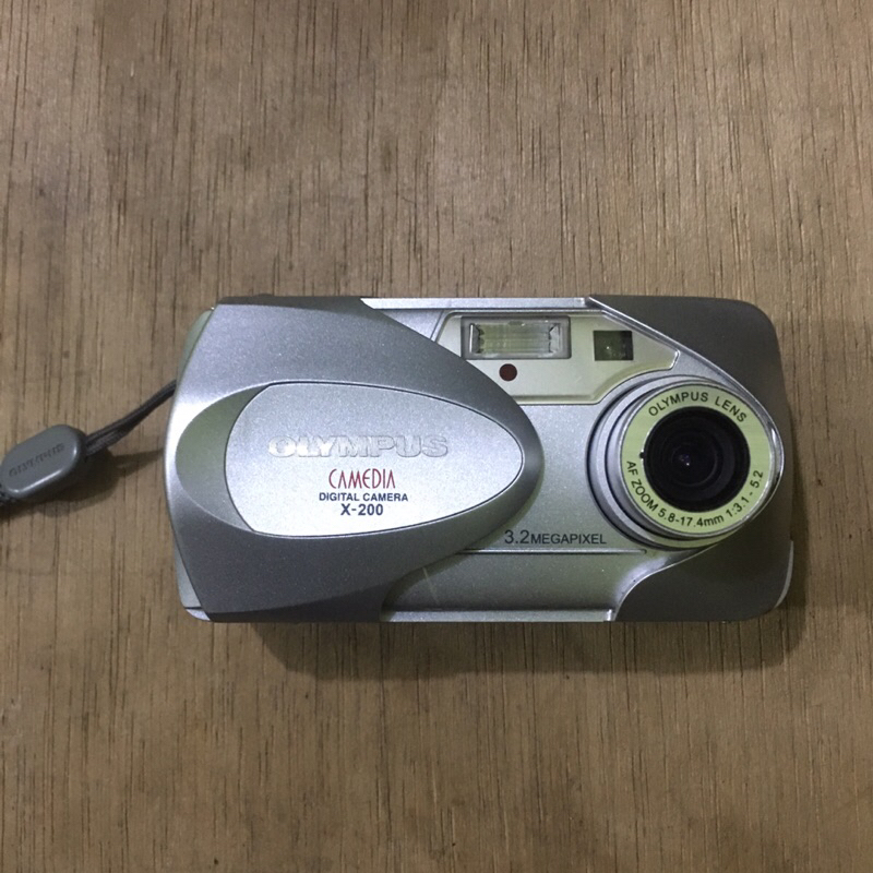 OLYMPUS CAMEDIA X-200 ヒマ