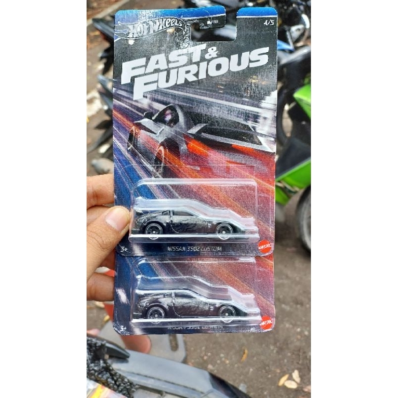 Jual hotwheels fnf r33 kuning & nissan 350z paketan 2pcs | Shopee Indonesia
