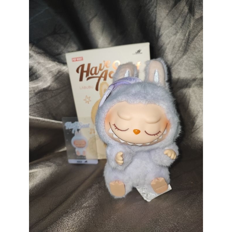 Jual LABUBU V2 / LABUBU HAVE A SEAT / ZIZI ORI POPMART 100% | Shopee ...