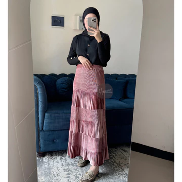 Haseena Rok Plisket Velvet Cabang Lidi Olivia Tiga Susun Bawahan Bludru Wanita Muslim Ruffle
