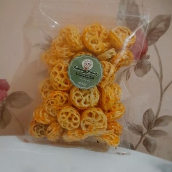 Jual KRUPUK RAFAEL 5 RB AJA PEDAS GURIH COCOK BUAT CEMILAN ANAK KOS ...