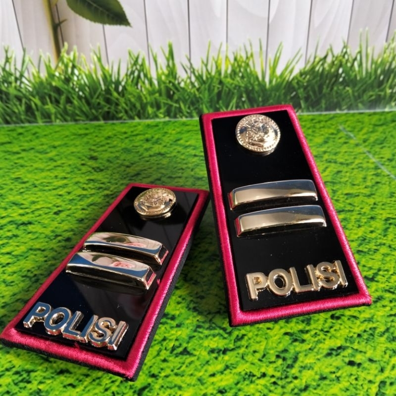 Jual PANGKAT PDH POLISI IPDA, IPTU, AKBP KAIN AKRILIK LIS MERAH LUXURY ...