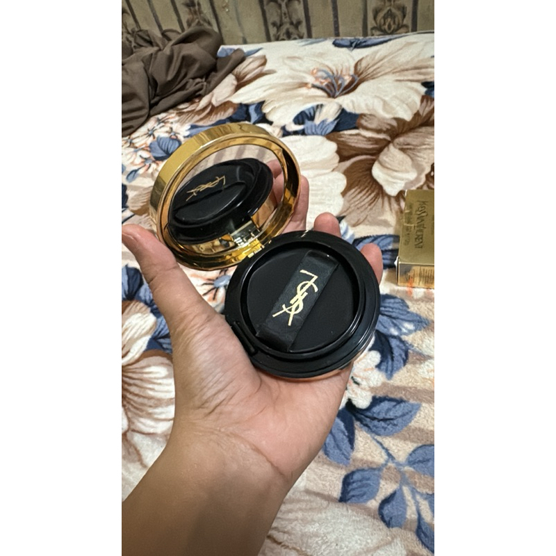 Jual dijual SEMUA cushion high end YSL HITAM B10, YSL PINK BR 10,CLE DE ...