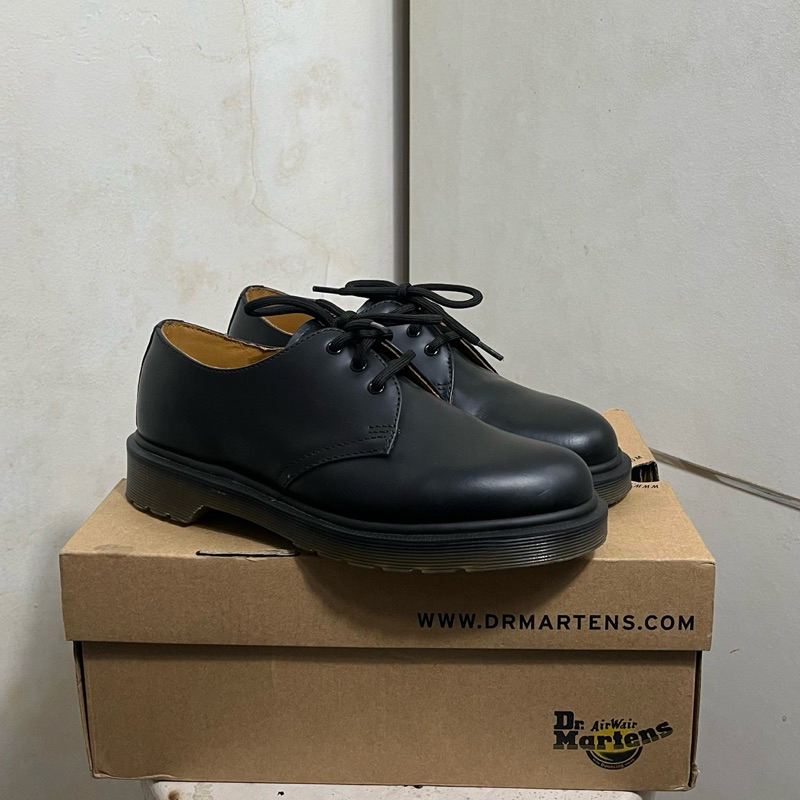 dr martens 1461 pw