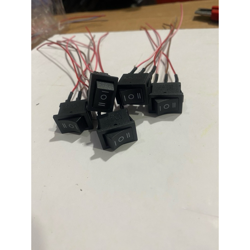 Jual saklar on/off mini hitam+ kabel | Shopee Indonesia