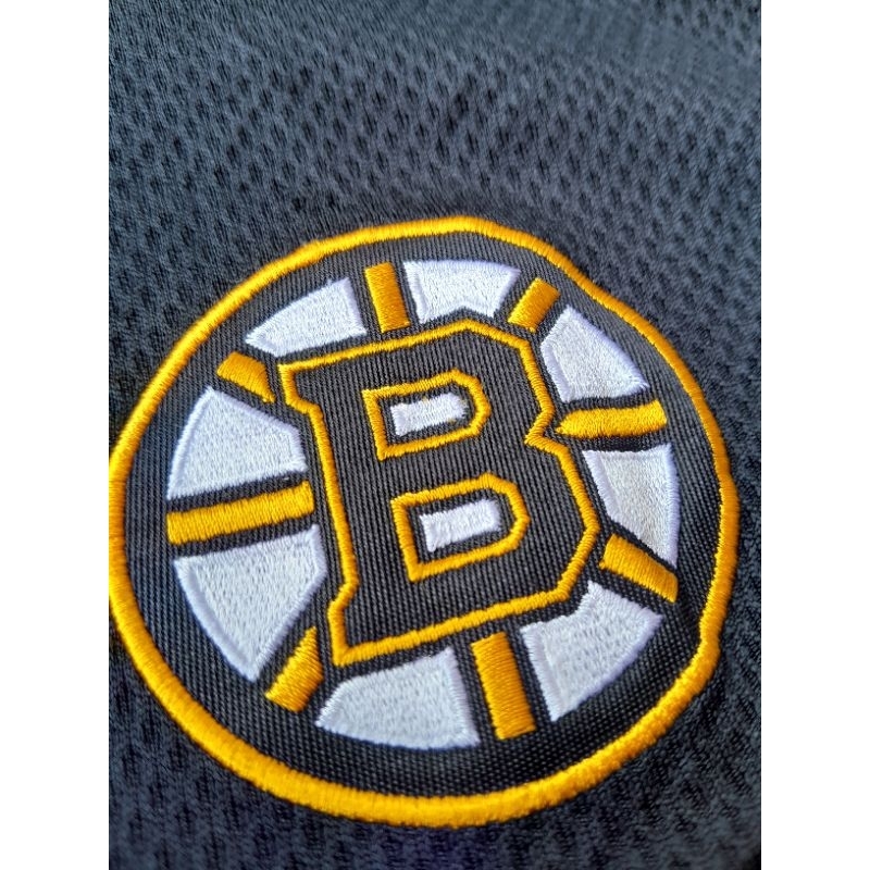 Jual REEBOK NHL CENTER ICE COLLECTION HALFZIP TRACKTOP | Shopee Indonesia