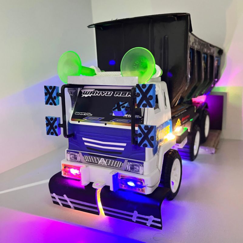 Miniatur truck oleng plastik dimodifikasi bemper spion trompet full modif