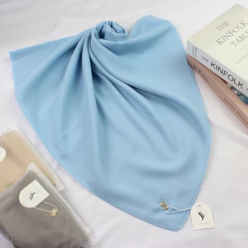 Jilbab Segi Empat Voal Syar’i Jumbo Polos By Scarfashion Ukuran 130X130