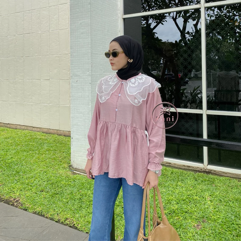 Collary Blouse Lace