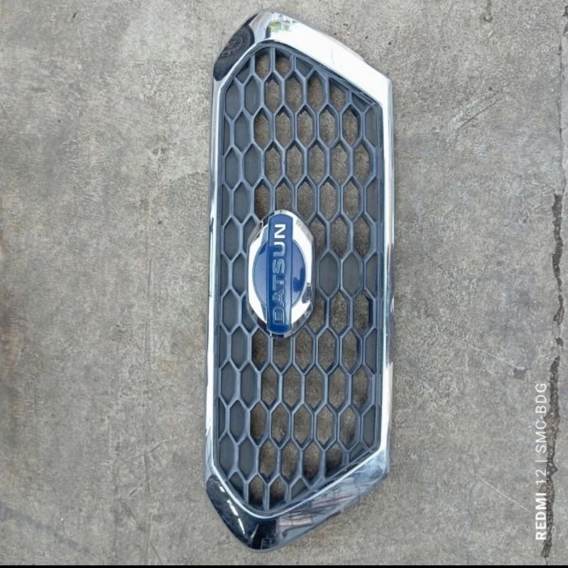 Jual Grill gril emblem logo depan datsun go go+ asli chrome original ...