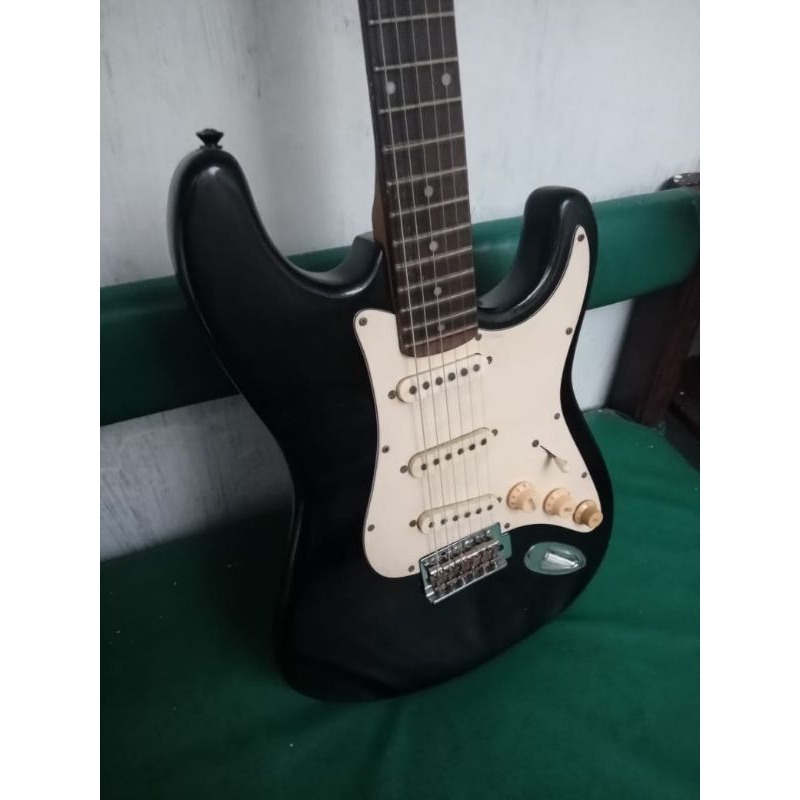 Jual samick model strato ori | Shopee Indonesia