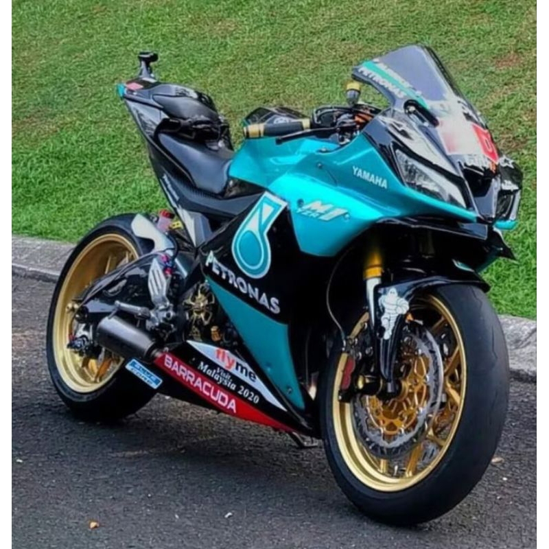 Jual body custom r15 v2 pemasangan PNP | Shopee Indonesia