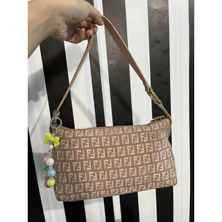 Jual tas fendy Harga Terbaik & Termurah April 2025 | Shopee Jual tas fendy Harga Terbaik & Termurah April 2025 | Shopee