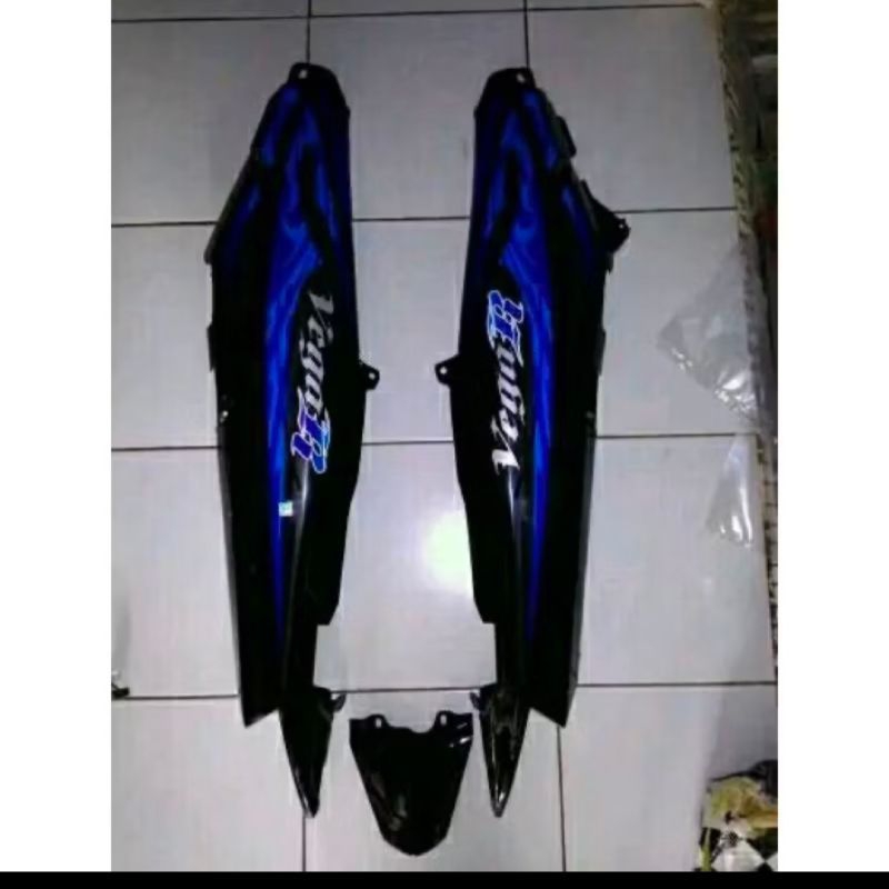 Jual body belakang +setriping Yamaha Vega R latin new warna hitam ...