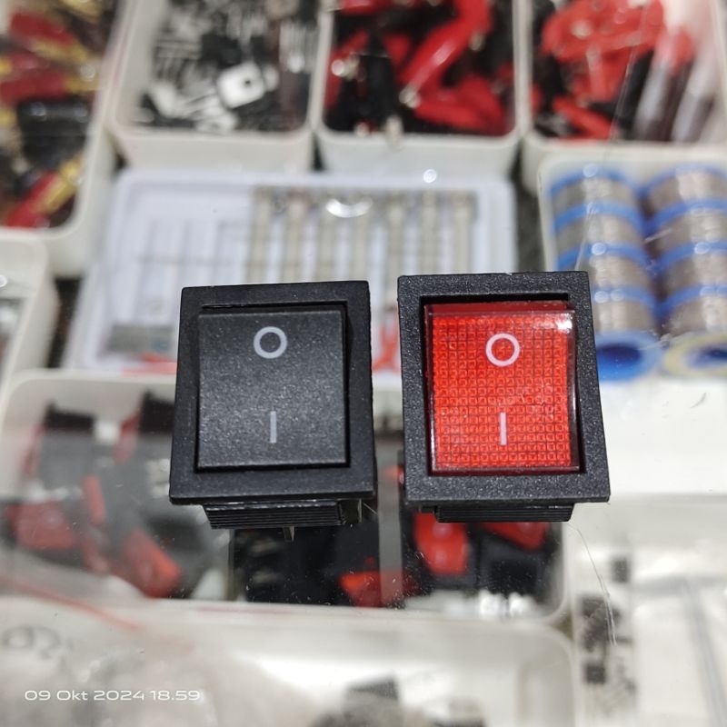 Jual SAKLAR POWER ON OFF BESAR PLUS LAMPU 4 KAKI | Shopee Indonesia