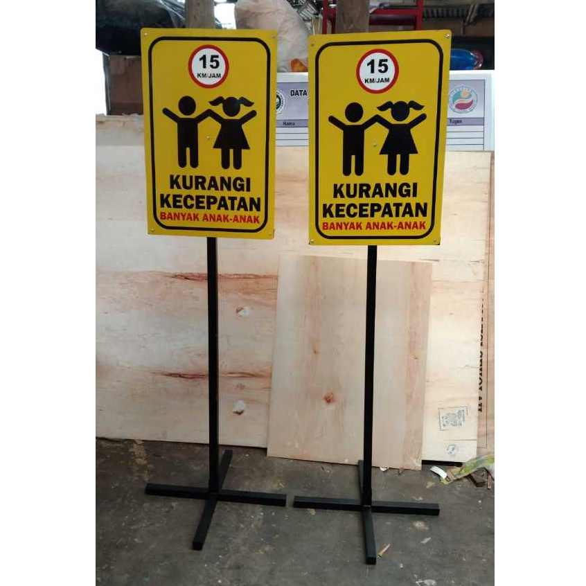 Jual PLANG + TIANG BESI | RAMBU HATI-HATI BANYAK ANAK KECIL / SIGNAGE ...
