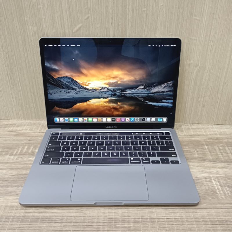 MacBookPro2020 13inch RAM16GB 512GB 英字配列（Apple MacBook Pro 13 