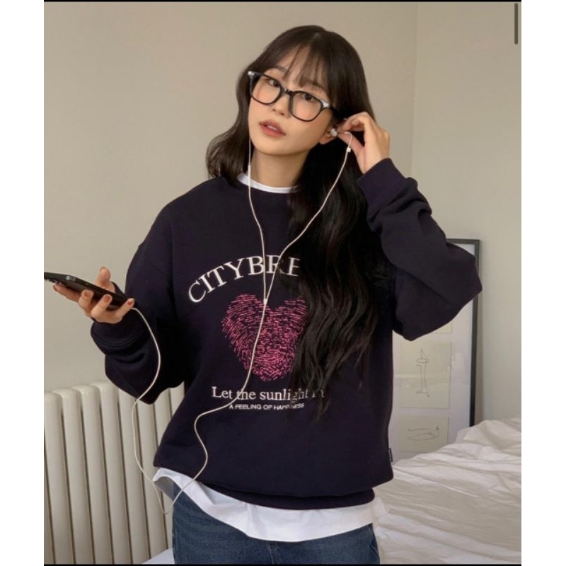 ★ citybreeze★ Essential Thumb Graphic Sweatshirt 3COLORS Jual Citybreeze Essential Thumb Graphic Sweatshirt
