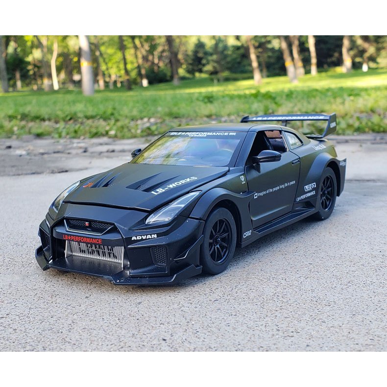 Jual TWH Diecast Miniatur NISSAN R35 GTR LBWK CSR2 By Black Mamba ...