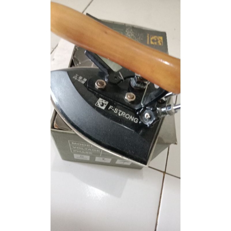 Jual Setrika Uap Bekas Pakai Laundry | Shopee Indonesia