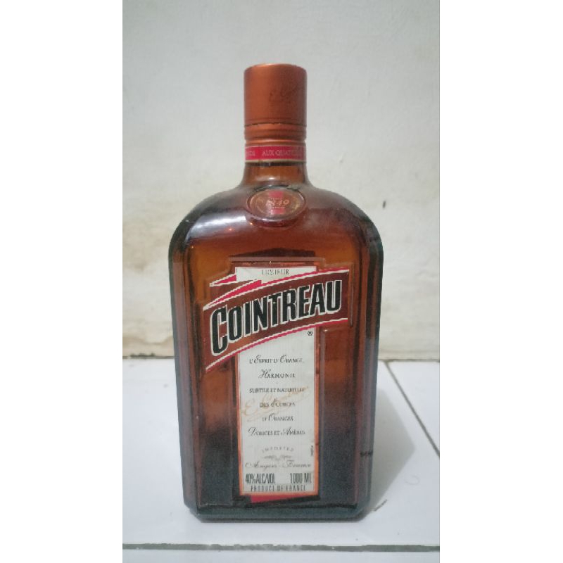 Jual Jual Botol Bekas Cointreau Orange Liqueur - Size 1 Liter | Shopee ...