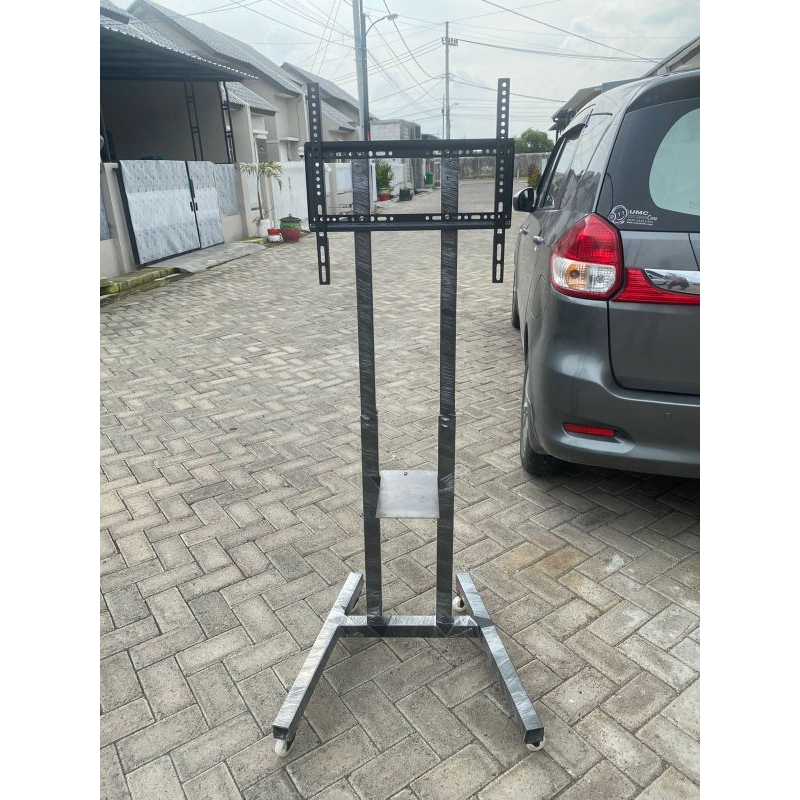 Jual Bracket TV standing roda berdiri 40 43 50 55 60 65 70 75inch besi ...