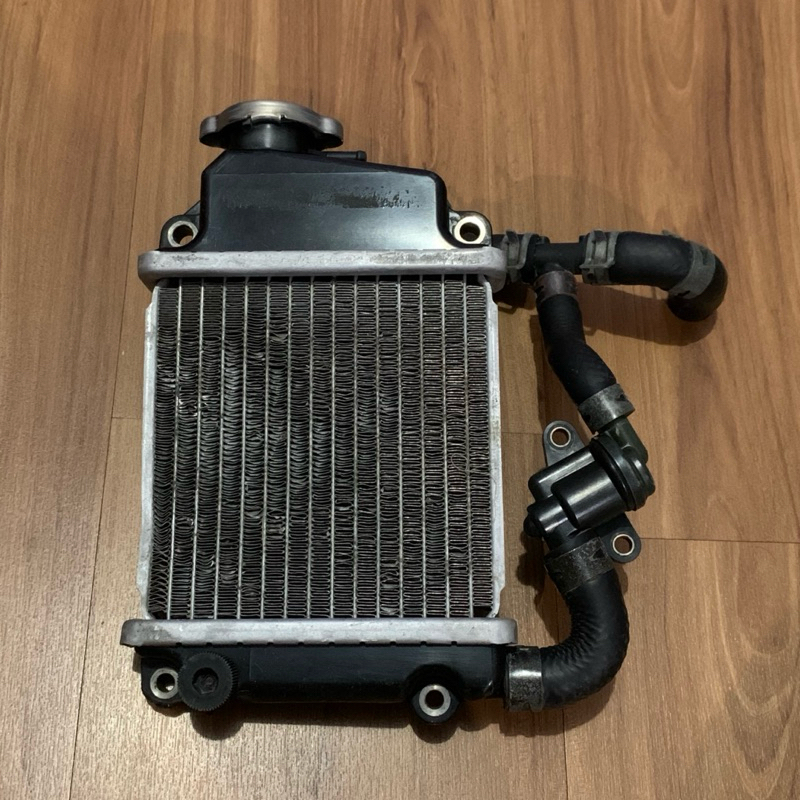 Jual Radiator Vario 110 Karbu Set Thermostat Original Copotan Honda ...