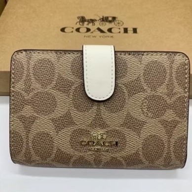 Jual Dompet COC 53562 Medium Corner Zip Wallet In Signature Khaki Chalk ...